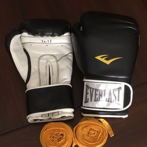 Everlast Women Boxing Gloves